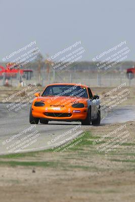 media/Oct-25-2025-CalClub SCCA (Sat) [[34c778dfbe]]/Group 4/Qualifying/